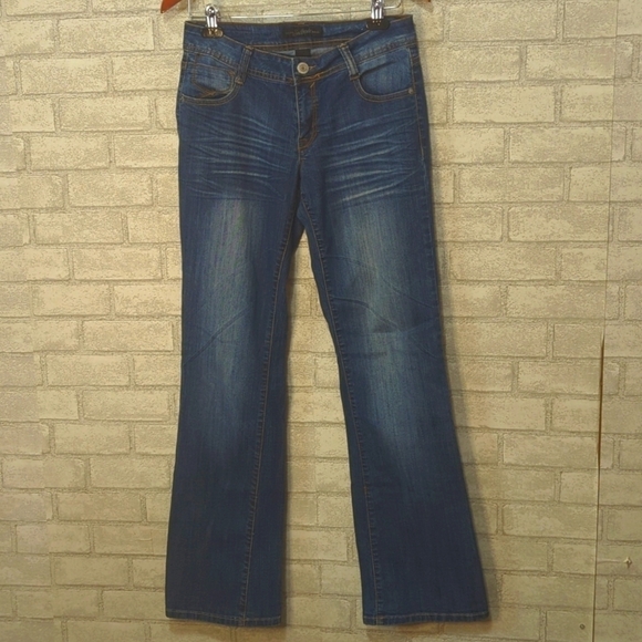 Southpole Jeans Studded Back Pocket Boot Cut Size 9 - Picture 1 of 5